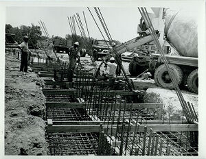 Construction, Atlanta-Fulton County Stadium
