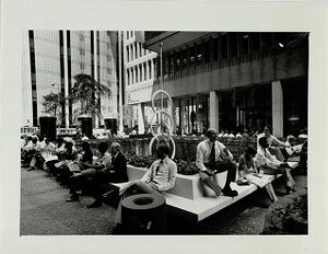 Lunch time crowd at Peachtree Center
