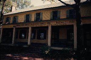 McIntosh Inn