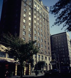 Cox Carlton (Days Inn)