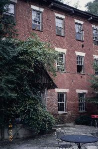 Banning Mills