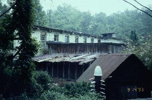 Banning Mills