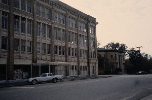 Hand Trading Company