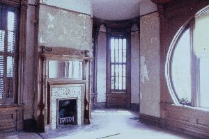 Felker House, Library
