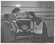 Home Economics girls preparing turkey
