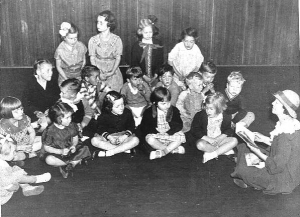 Atlanta Peeples Street School. Kindergarten class