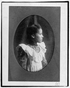 [Bazoline Estelle Usher, Atlanta University student, half-length portrait, facing right]