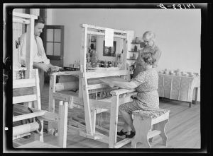Weaving at Wolf Pit Farms, Georgia