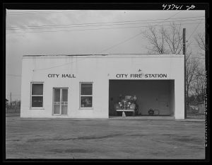 City hall and fire station in Hazlehurst, Georgia