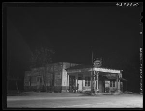 Gas station in Franklin, nine o'clock in the evening. Heard County, Georgia