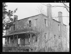 Abandoned plantation house. Greene County, Georgia