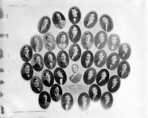 Photograph, Class of 1910