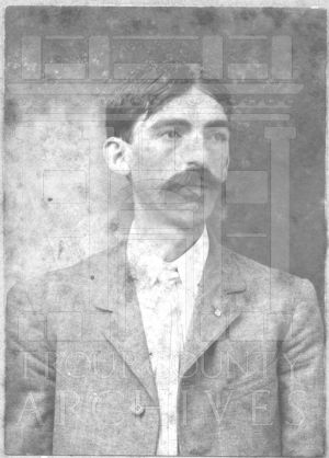 Luther Nixon