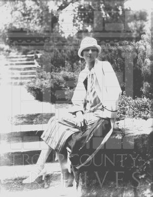 Virginia Hand