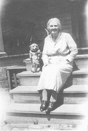 dixie dunson_granny cameron