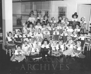 A group of CEA Kindergarten students dressed up in costume as Pilgrims.