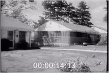 Residents of the Area Between Runways Want their Property Bought with others (No Date)