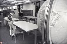 Odum Library Interior, August 1982